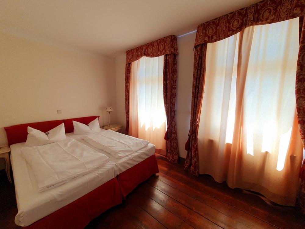 Hotel Adler Рудолщат Екстериор снимка